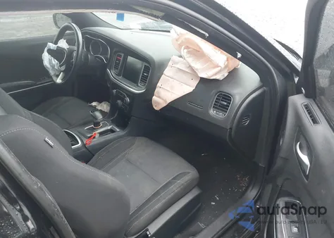 2016 Dodge Charger Sxt z USA, uszkodzony, nr VIN 2C3CDXHG6GH215677